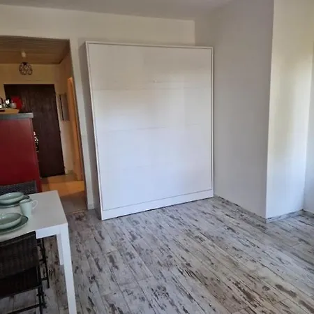 Dans Le Golf Apartman